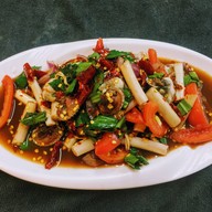 ข้าวหมูแดงหมูกรอบ