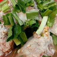 ครัวแม่ย่า (ข้าว บะหมี่ หมูกระทะ)