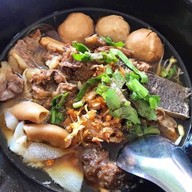 เพลินพุง8ริ้ว ก๋วยเตี๋ยวเนื้อตุ๋น หมูตุ๋น-ไก่ตุ๋น อาหารตามสั่ง เจ้าเดียวในแปดริ้ว เจ้าเดียว ในแปดริ้ว