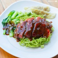 เมนูของร้าน เปาเปาหมี่หยกเป็ดย่าง ถนนปุณกัณฑ์