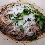 ป.ประทีป ก๋วยเตี๋ยวเรือรสเด็ด สาขาอ่อนนุช