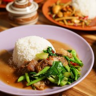 วรวุฒิอาหารตามสั่ง