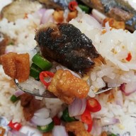 Nhomnong หนมนง