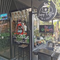 หน้าร้าน Swim Food Cafe And Restaurant ภูเก็ต