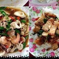 M.E. Coffee ข้าวมันไก่ & กาแฟสด