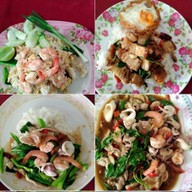 M.E. Coffee ข้าวมันไก่ & กาแฟสด