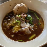 เมนูของร้าน ก๋วยเตี๋ยวเรือห้อยขา สันกำแพง