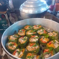 ครัวป้าสวย ตลาดลุงออม