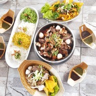 ครัวคุณต้อม เตี๋ยวตุ๋นหม้อไฟ