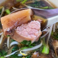 เมนูของร้าน ก๋วยเตี๋ยวบังซบ สวนสน