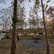 บุฮม คาเฟ่ แคมป์ปิ้ง