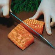 หน้าร้าน Salmon 888 เสรีไทย
