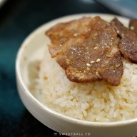 Giants Yakiniku ไจแอนท์ส ยากินิกึ ลพบุรี