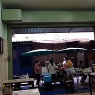 บรรยากาศ มิตรโภชนา สีลม (ตรงข้าม รพ.เลิดสิน)