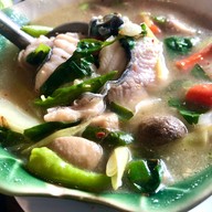 หลองข้าว ตำม่วน