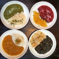 ละมุนละไมข้าวแกงกะหรี่ญี่ปุ่นและข้าวมันไก่