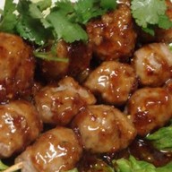 เด่นภูมิพาณิชย์ ทอดมันปลากราย เอราวัณ เอราวัณ