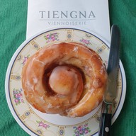 เมนูของร้าน Tiengna Viennoiserie พร้อมพงษ์