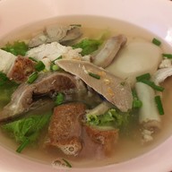ร้านเจ๊ปูเกาเหลาเลือดหมู
