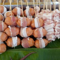 ร้านไอ้ดำหม่าล่า แสบซ่า ท้าลิ้มลอง