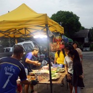 ร้านไอ้ดำหม่าล่า แสบซ่า ท้าลิ้มลอง