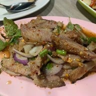 แซ่บเวอร์คุณแดง