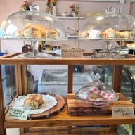 Martin's English Cafe