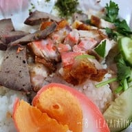 เมนูของร้าน จั๊วข้าวหมูแดง