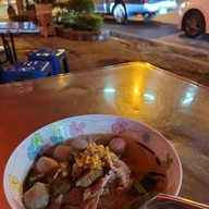 บรรยากาศ ก๋วยเตี๋ยวหมูตุ๋น-เนื้อตุ๋น เฮียแก้ว