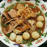 เกี๋ยวเตี๋ยวเรือ จอยอยุธยา