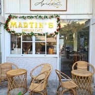 Martin's English Cafe