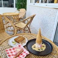 Martin's English Cafe