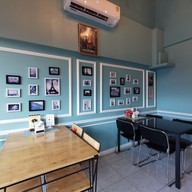 Cafe' De Sea สัตหีบ