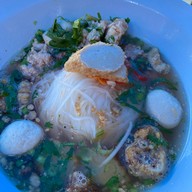 ร้านก๋วยเตี๋ยว ลุงตี๋ ป้านา ท่าน้ำวัดสะแก