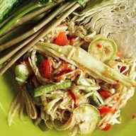 กัตกรีนวีแกนฟู้ด cafe แปลงผักลุงชวน ชวนคุณคาเฟ่