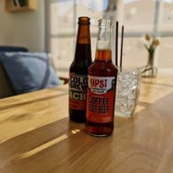 CHA-FÉ ปั้มเชลล์ ข้างโรงเรียนสำเร็จ