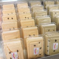 ขนมสาลี่สุพรรณ ตลาดหลวงปู่ทวด