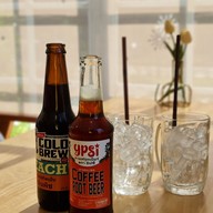 CHA-FÉ ปั้มเชลล์ ข้างโรงเรียนสำเร็จ