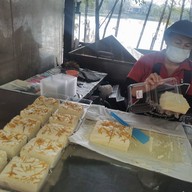 ขนมสาลี่สุพรรณ ตลาดหลวงปู่ทวด