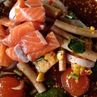 ร้านวนิดายำแซ่บ