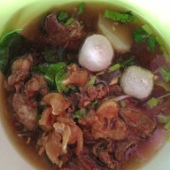 ร้านก๋วยเตี๋ยวเนื้อเปื่อยสูตรโบราณ