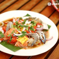 เมนูของร้าน เออ_แล้วแต่มึง ส้มตำ&กะเพราถาด อาหารตามสั่่ง ครบจบที่ร้านเดียว
