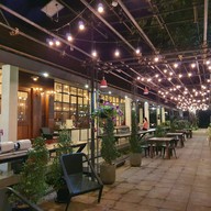 หน้าร้าน Now Coffee