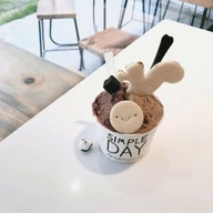 SIMPLE DAY GELATO & CHOCOLATE เดอะบล๊อค ราชพฤกษ์