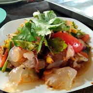 เมนูของร้าน ก๋วยเตี๋ยวปลาอัมพวา