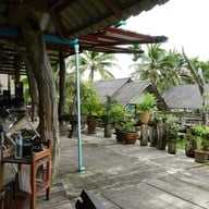 บรรยากาศ คนพลัดถิ่น