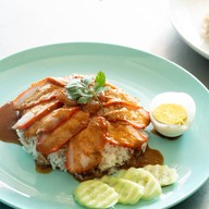 เมนูของร้าน กินครบ ถนนสนามบิน