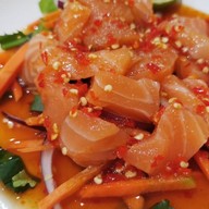 ยำปูม้าเจ็ดยอด สันผักหวาน