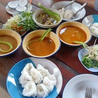 ขนมจีนเส้นสดมอนอ