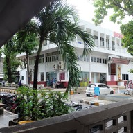 ก๋วยเตี๋ยวไก่มะระน้าสา สน.ทองหล่อ